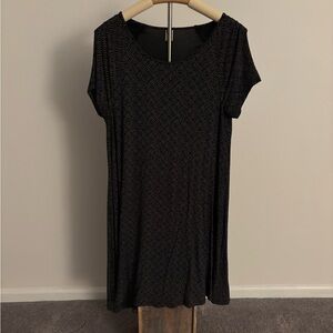 Old Navy Black Relaxed Short Sleeve Tunic Dress